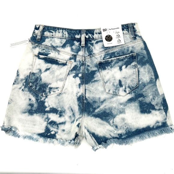 Nordstrom BP Denim Blue Bleached Washed Distressed Raw Hem Shorts Women’s 30 - Picture 7 of 10